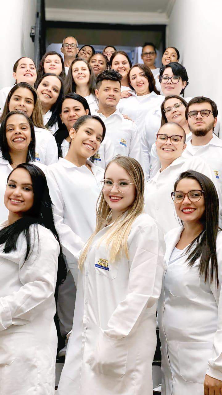 Turma de alunos da Papa Mike Saúde unidos